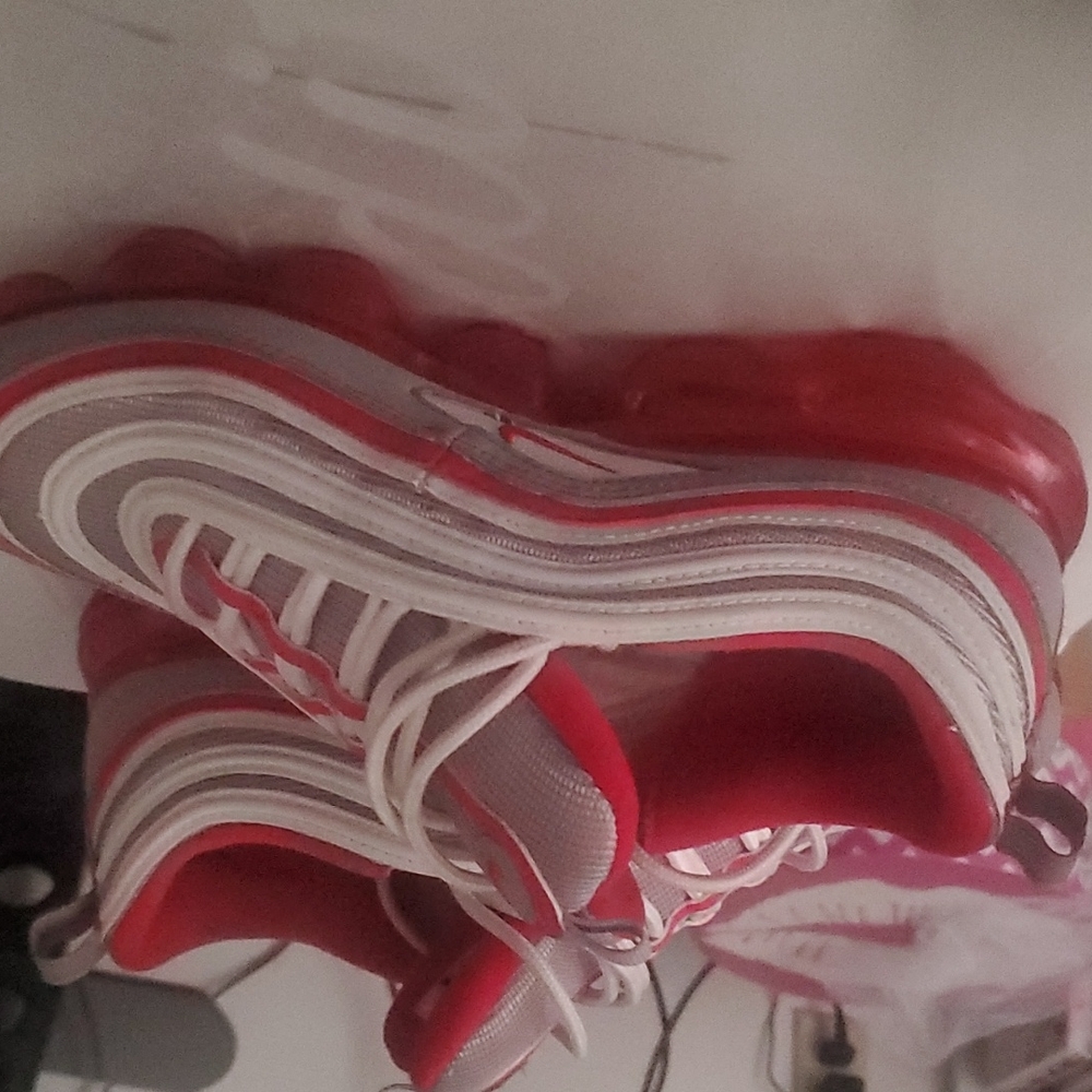 AirMax - Picture 2 of 4